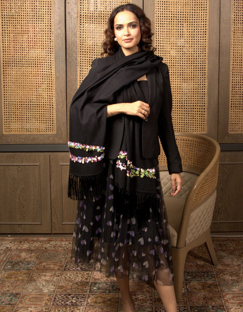 Shimmy wave | Embroidered Wool Silk Stole