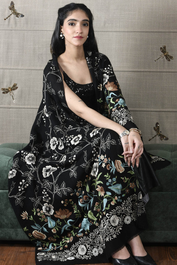 Mauli Gara Garden | Embroidered Merino Wool Stole