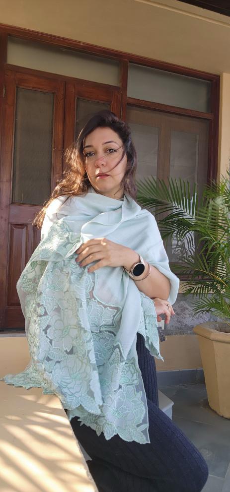 A Rose Dream | Embroidered Wool Silk Stole